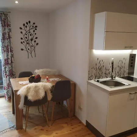 Gaestehaus Walpurga Russbach am Pass Gschütt