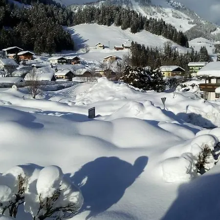 Gastehaus Walpurga * Russbach am Pass Gschuett