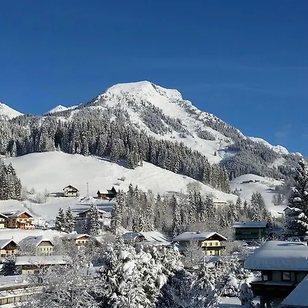 Gaestehaus Walpurga Russbach am Pass Gschütt