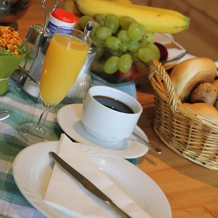 Gaestehaus Walpurga Pensjonat 3*